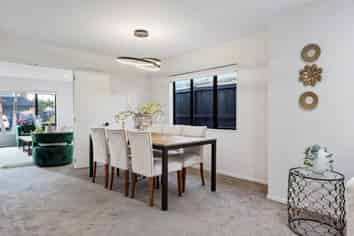 1 Coachman Drive, Flat Bush