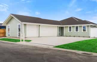 30E Woodville Street, LEESTON