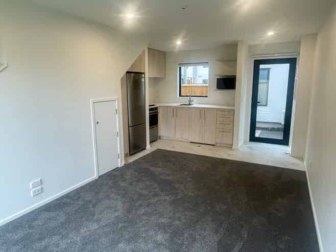 31/180 Marine Parade, New Brighton