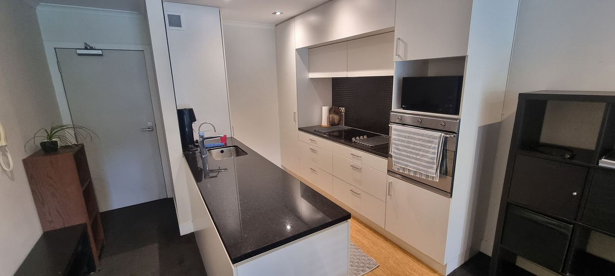 Ready to move in - fully furnished unit - Mehr