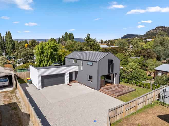47 Gunn Road, Albert Town