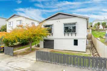 32 Bernard Street, KENMURE