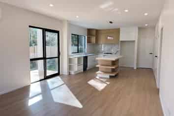 37 Burberry Road, KARAKA