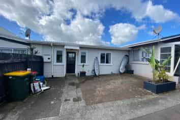 Taranaki - Address withheld