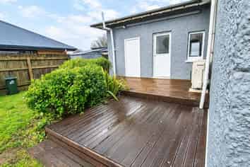 102 Middle Road, Allenton