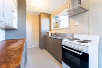 4 Essex Street, Marchwiel