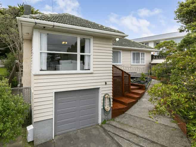 52 Kenmore Street, Newlands