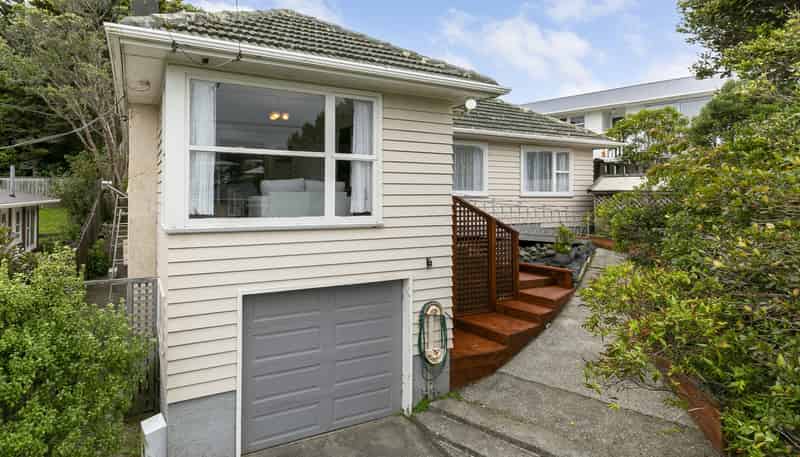 52 Kenmore Street, Newlands