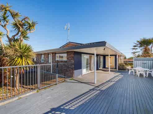 8 Brown Street, Foxton