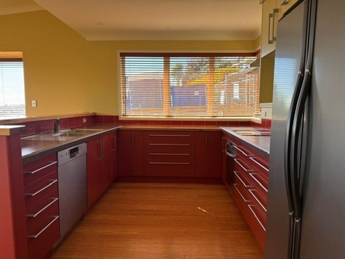 Conveniently located - Vaade 4