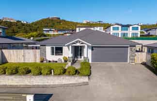 17 Waitaria Terrace, Aotea