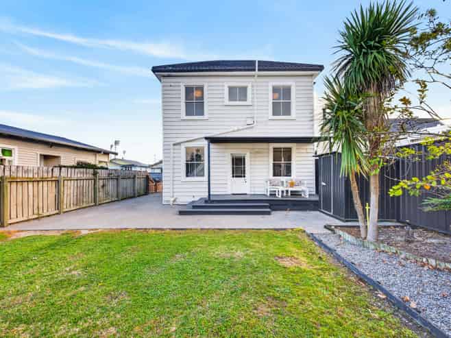164 Wellesley Road, Napier South
