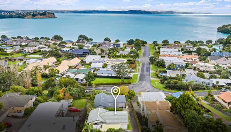 2/25 Beach Road, Manly