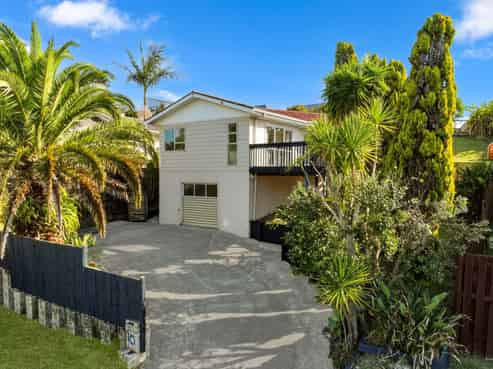 10 Celeste Place, Totara Vale