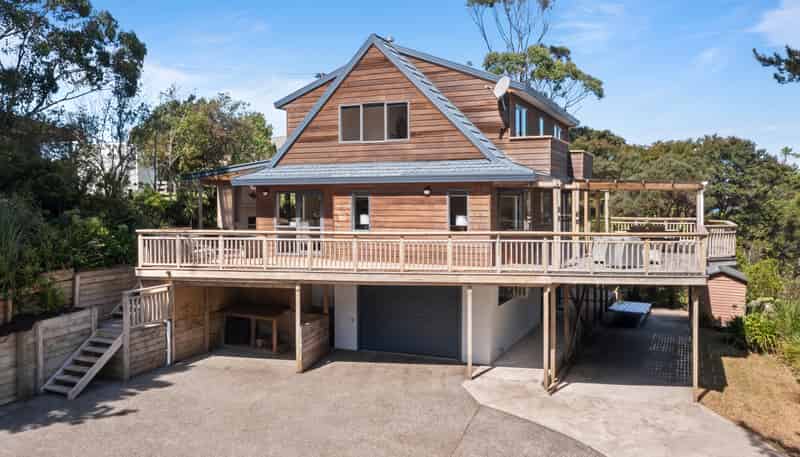 150 Wade River Road, Whangaparaoa