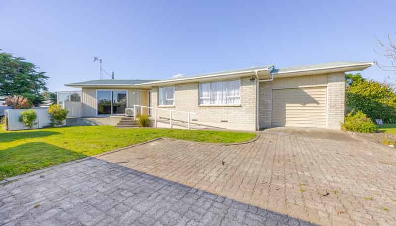 14 McLean Terrace, Waipukurau