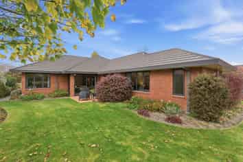 12 Hatfield Place, Avonhead