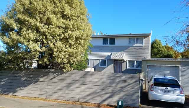 28 Farnham Avenue, Highbury