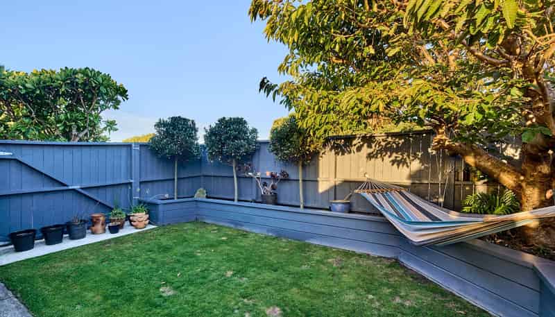 2 Toms Road, Porirua