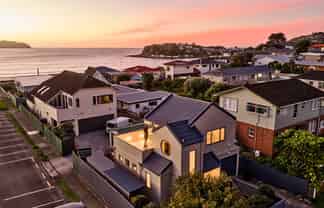 2 Toms Road, Porirua