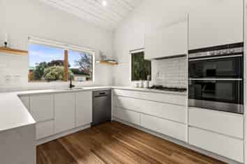 24 Ngarimu Crescent, Taradale