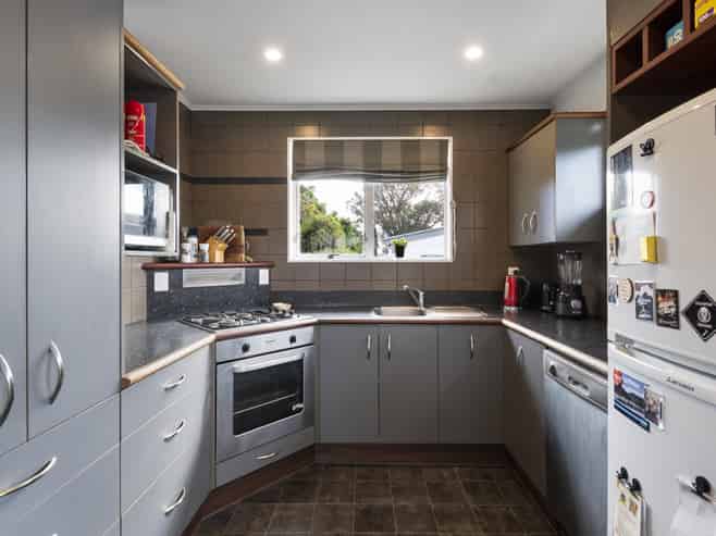 14 Dampier Avenue, Awapuni
