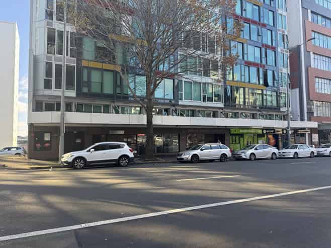 Prime CBD retail space for lease
