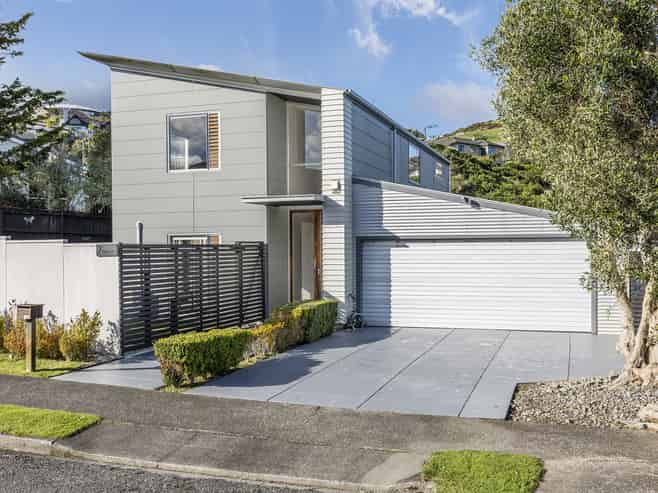 7 Pikitanga Close, Tawa