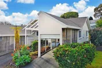 23 Central Park Drive, Te Atatu South