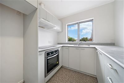 Spacious Two Bedroom House on Central Park Drive ! - Altro