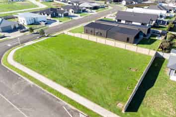 25 McWatters Drive, Ngatea