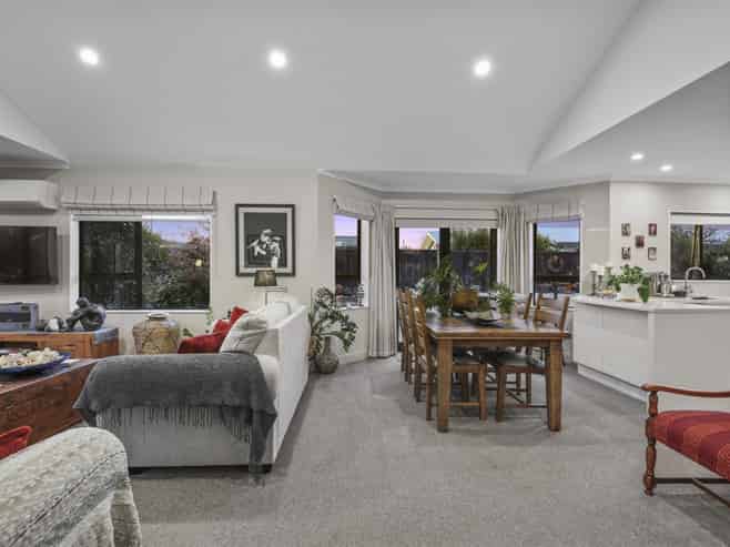 71A Redwood Street, Redwoodtown