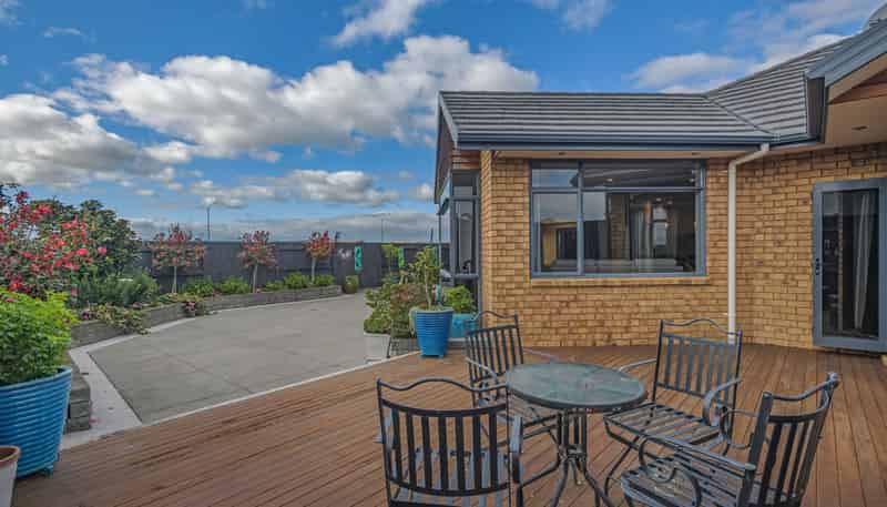 8 Crabapple Close, Milson