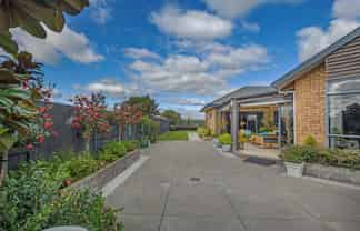 8 Crabapple Close, Milson