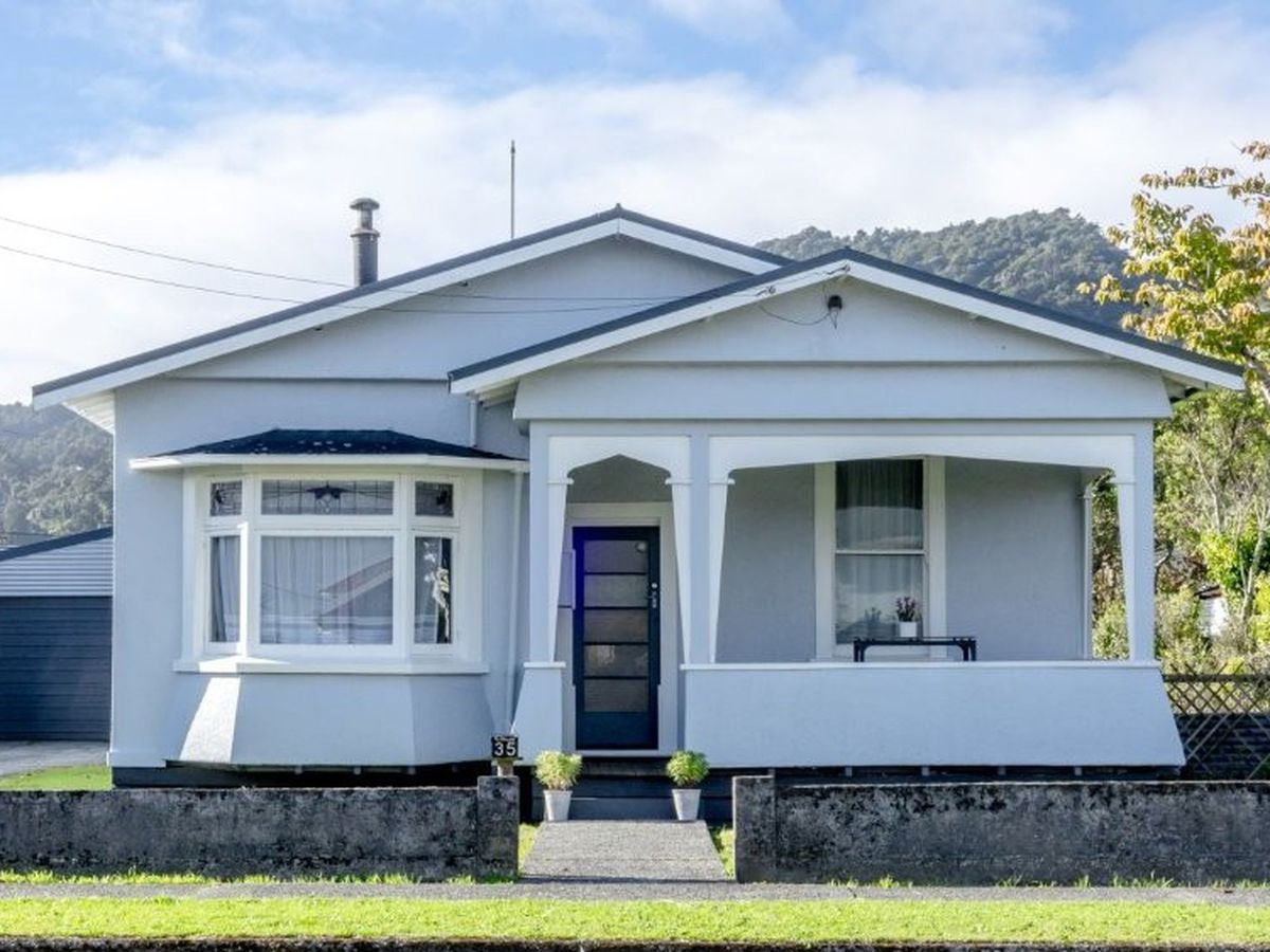 Smart Buying Starts Here, Cobden