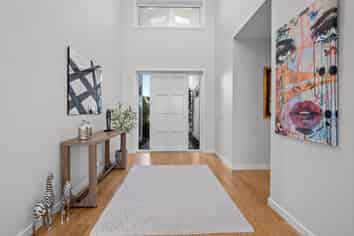 4 Waterton Point, Huntingdon