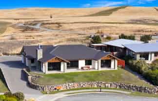 2 Walter Black Place, Lake Tekapo