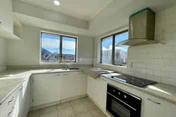 49 Michael Jones Drive, Flat Bush