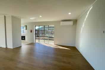49 Michael Jones Drive, Flat Bush