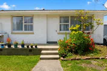 2/448 Armagh Street, Linwood