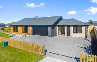 6 Kaipara Portage Road, Riverhead