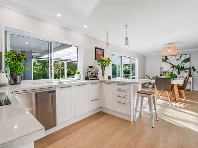 19 Esther Place, Red Beach