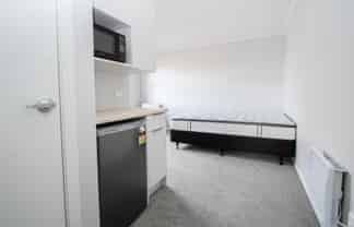 D/1/20 Jones Crescent, Melville