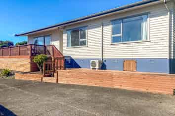 69 Harrington Road, Henderson