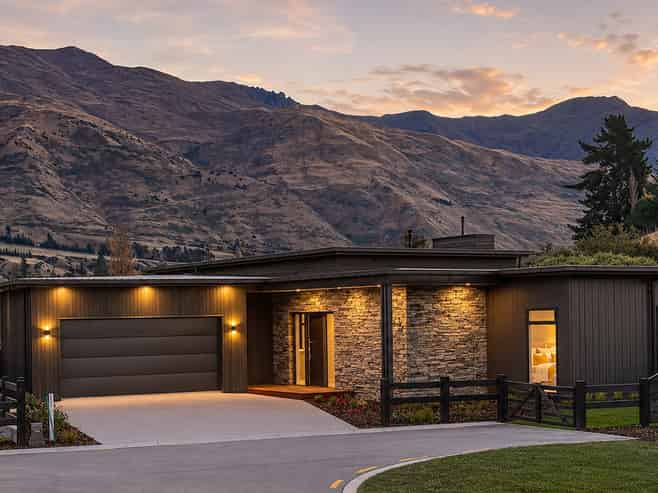 9 Kamana Rise, Wanaka