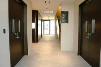 Premium Office in the Heart of Three Parks