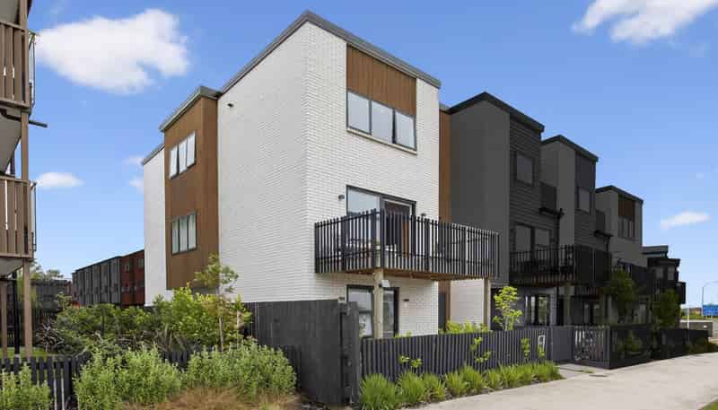 4/271 Ormiston Road, Flat Bush
