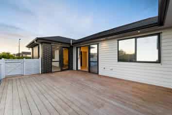 22 Kauri Gum Rise, Swanson