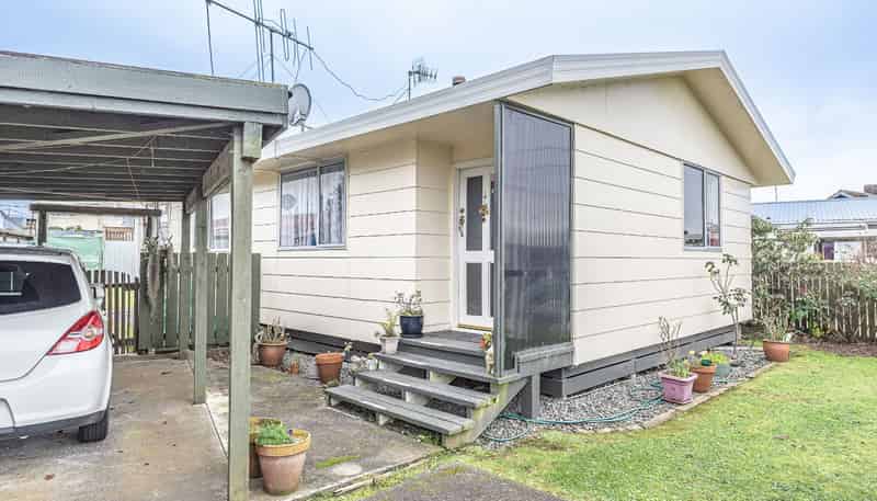 50 Hendersons Line, Marton