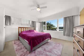 75 Lawrence Crescent, Hillpark